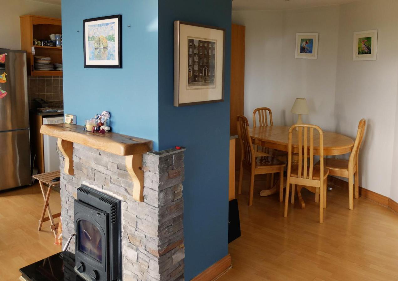 Villa 4 The Mews Athlone Esterno foto